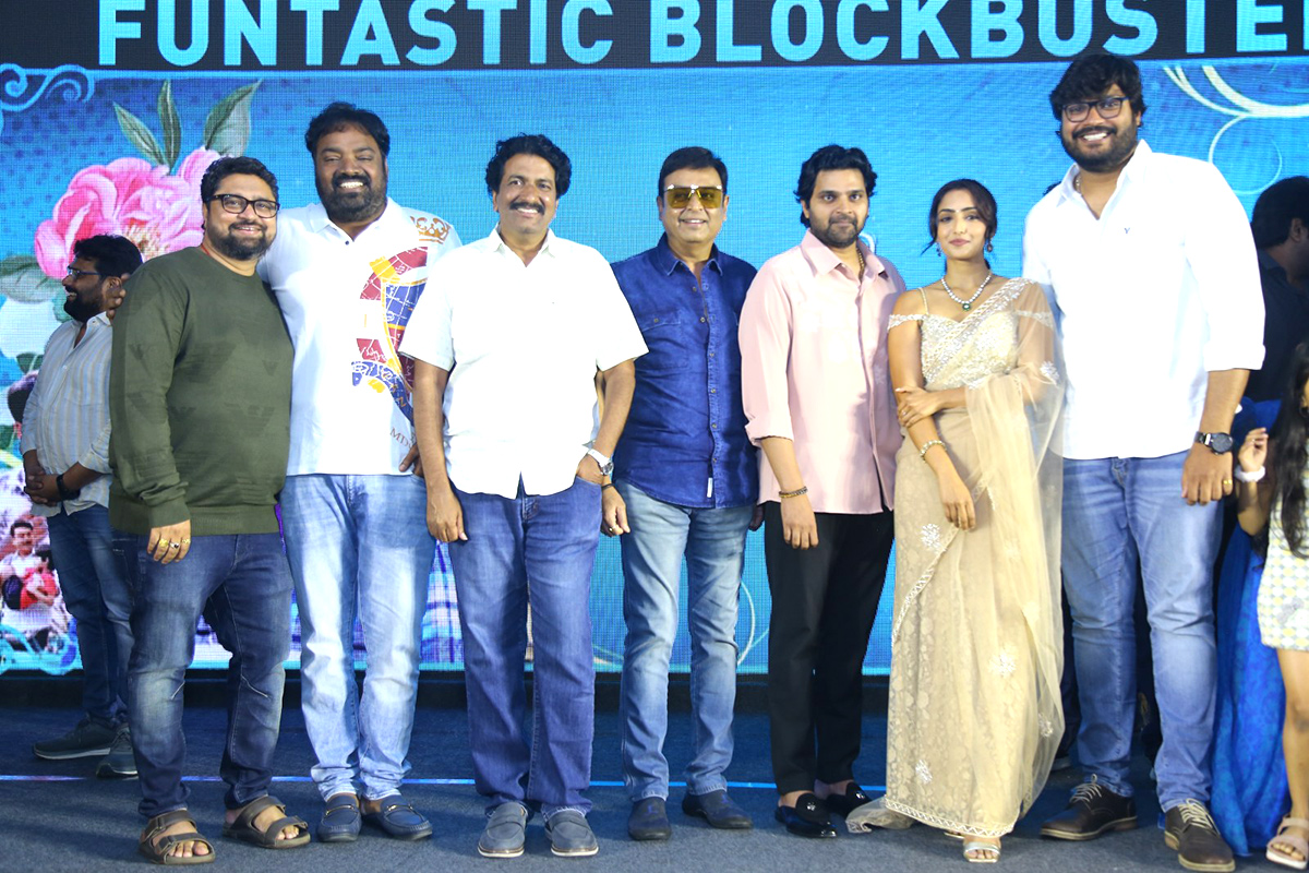 Samajavaragamana-Movie-Success-_20Meet-Pics-36.jpg 33