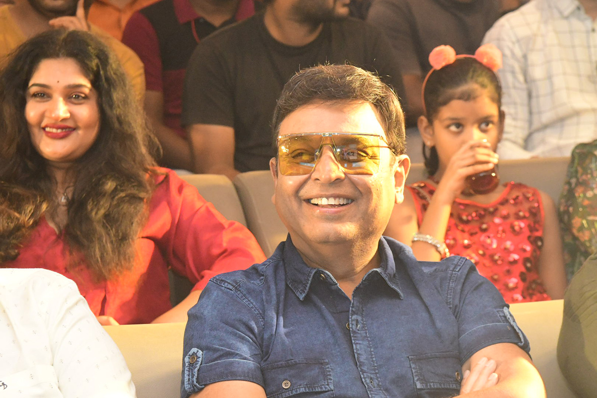 Samajavaragamana-Movie-Success-_20Meet-Pics-7.jpg 7