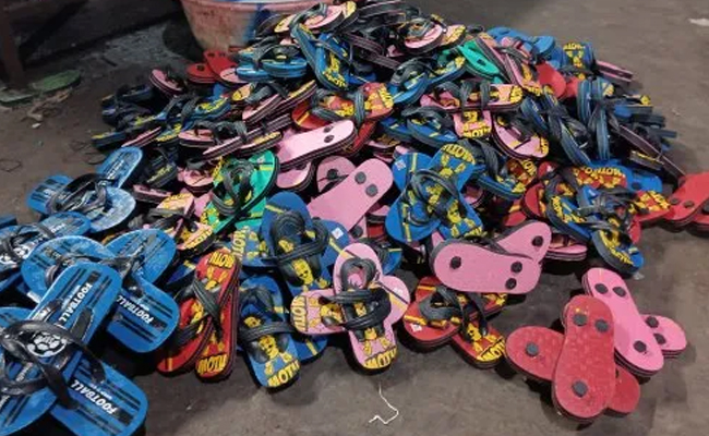 hawai_chappal.jpg
