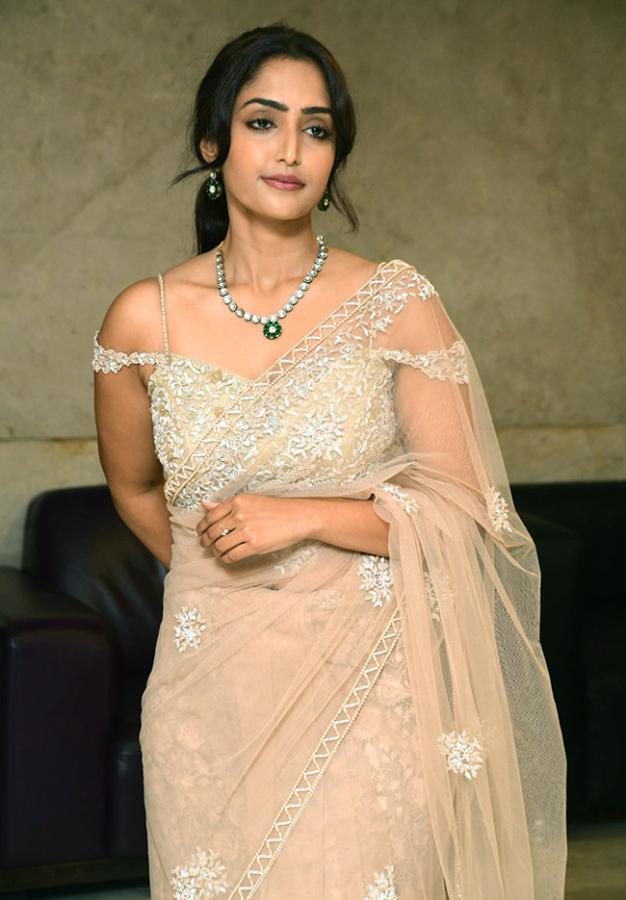 Heroine-Reba-Monica-John-Exclusive-Photos-9.jpg 9