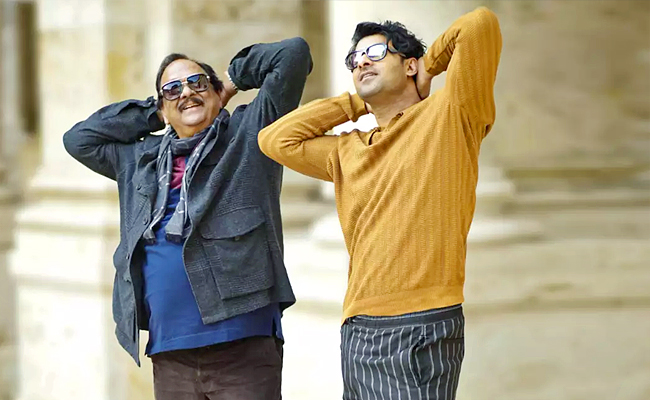 Prabhas_20And_20Krishnam_20Raju_20Photos_3.jpg 4