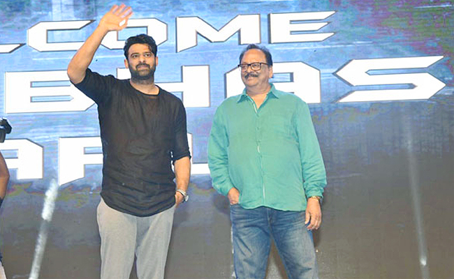 Prabhas_20And_20Krishnam_20Raju_20Photos_8.jpg 9