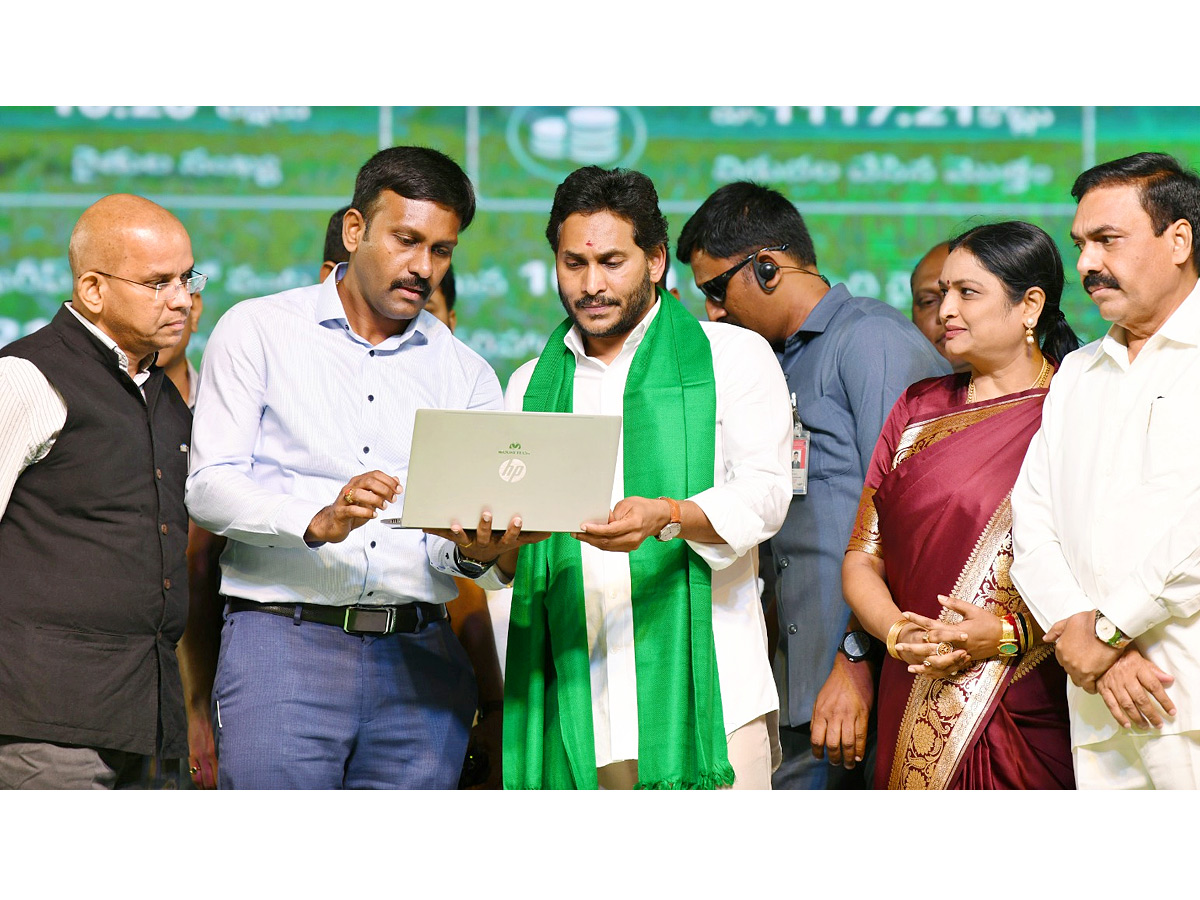 CM_20Jagan_20Kalyandurgam_20Tour_20Photos_22.jpg 22