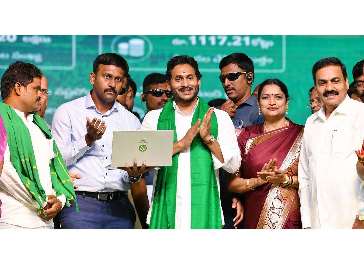 CM_20Jagan_20Kalyandurgam_20Tour_20Photos_23.jpg 23