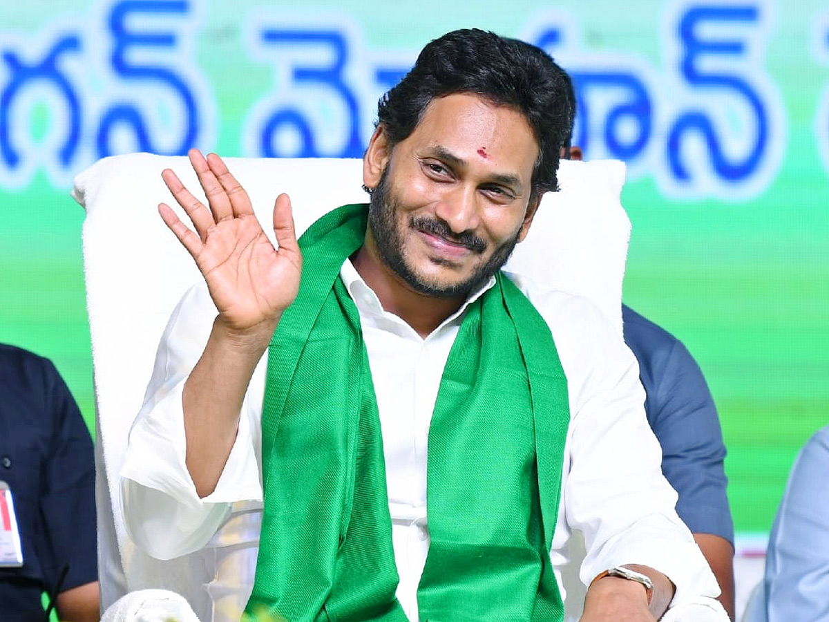 CM_20Jagan_20Kalyandurgam_20Tour_20Photos_7.jpg 8