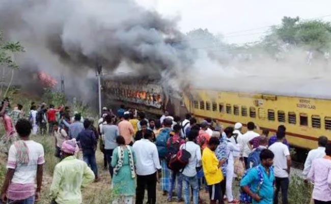 Falaknuma-Express-Fire-Acci.jpg
