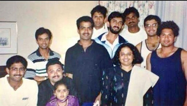 Rare_20Photos_20of_20Sourav_20Ganguly-19.jpg 19