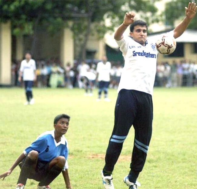 Rare_20Photos_20of_20Sourav_20Ganguly-22.jpg 22