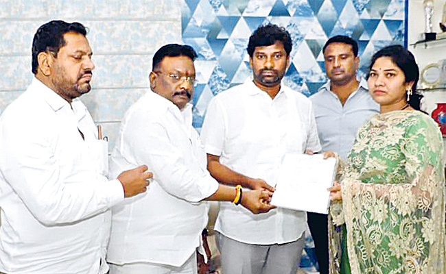 Singer-Saichand-And-Kusuma-Jagadish.jpg