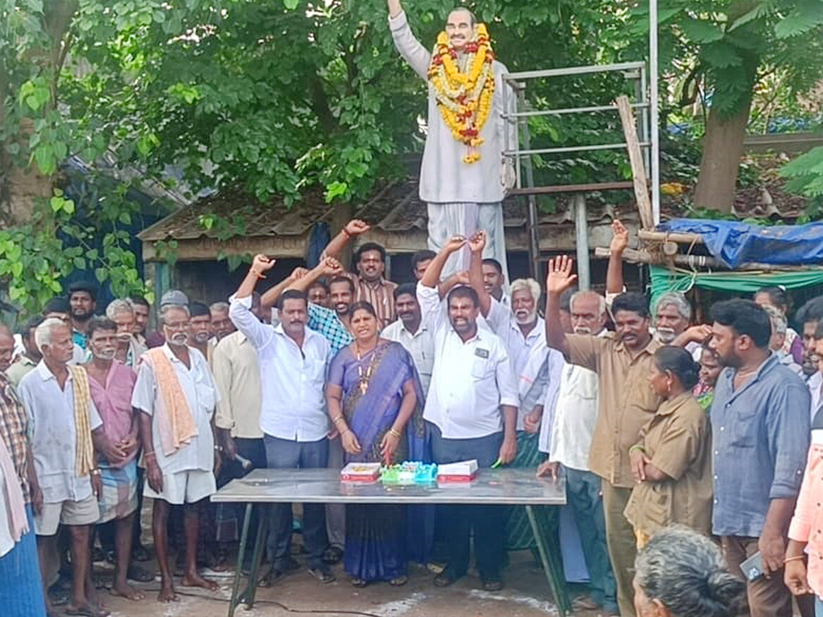 YSR_20Birth_20Anniversary_20Grand_20Celebrations_20in_20Andhra_20pradesh_19.jpg 32