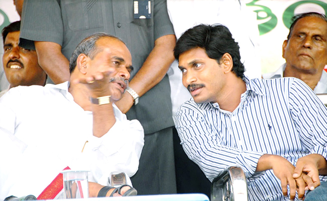 ysr-and-jagan.jpg