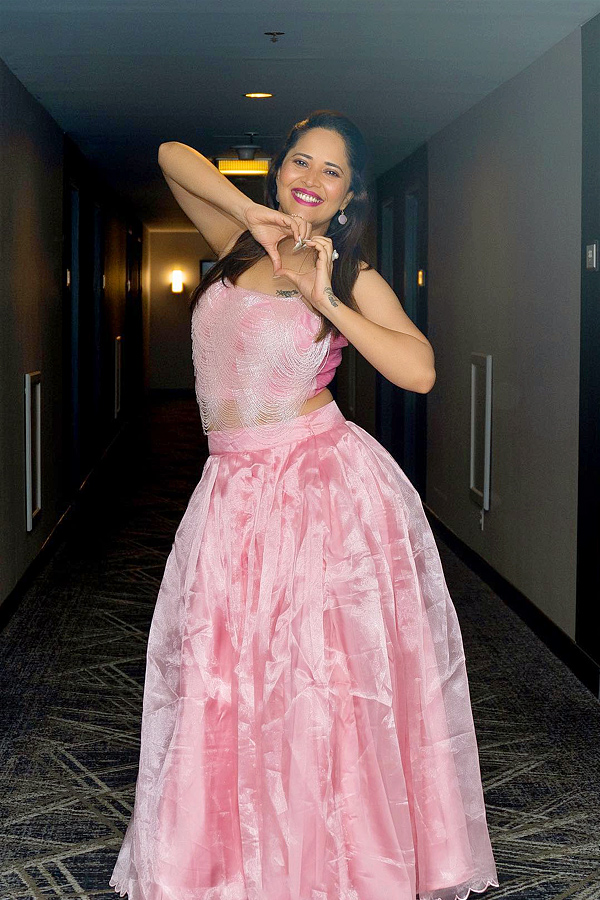 Anchor_20Anasuya_20Enjoying_20Weekend_20Photos_4.jpg 5