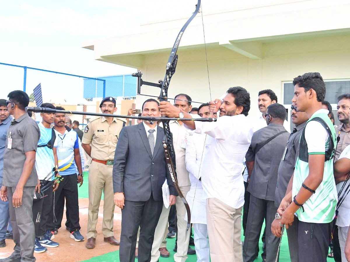 CM_20Jagan_20Inaugurates_20YSR_20Sports_20Academy_20at_20Pulivendula_20Photos_11.jpg 12