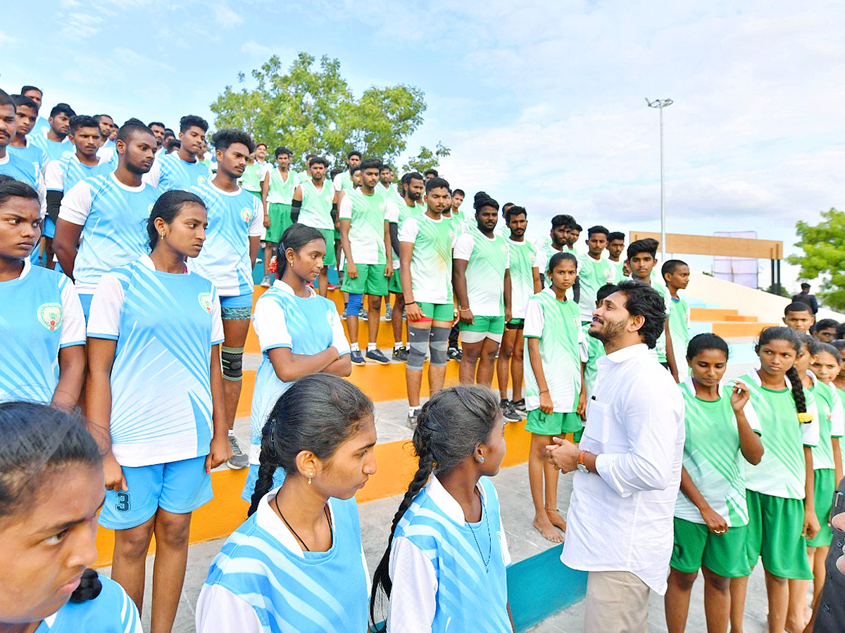 CM_20Jagan_20Inaugurates_20YSR_20Sports_20Academy_20at_20Pulivendula_20Photos_18.jpg 17
