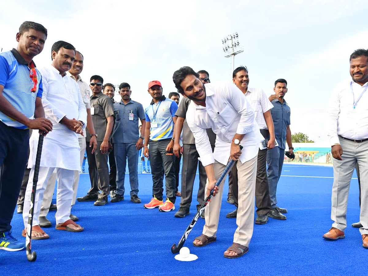 CM_20Jagan_20Inaugurates_20YSR_20Sports_20Academy_20at_20Pulivendula_20Photos_6.jpg 7