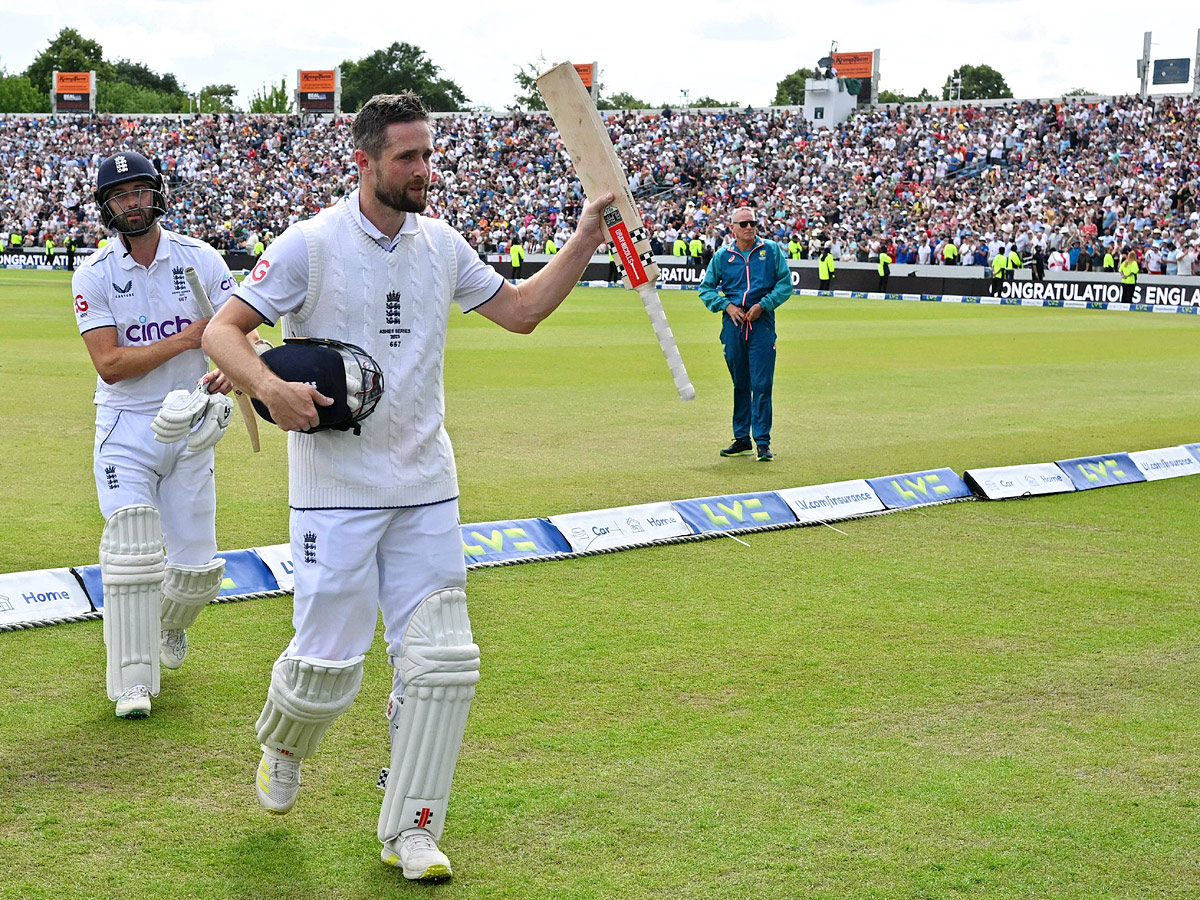 England_20Beat_20Australia_20by_203_20Wickets_20in_20Ashes_203rd_20Test_20PHotos_4_0.jpg 4