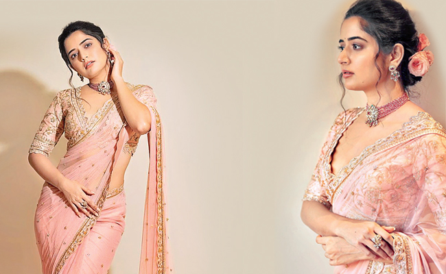 Kannada_20Actress_20Ashika_20Ranganath_20Wearing_20Saree_20And_20Jewelery_20Price-02.jpg