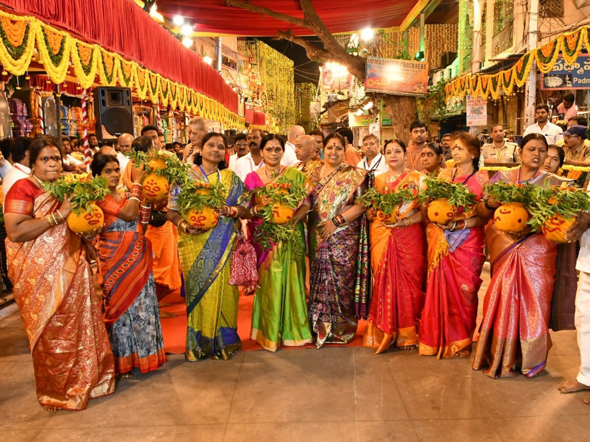 Secunderabad_20Ujjaini_20Mahankali_20Bonalu_202023_20Photos_1.jpg 2
