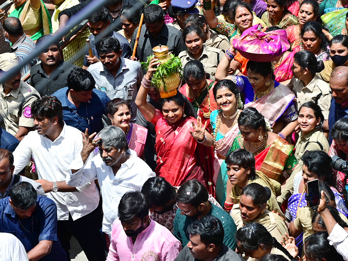 Secunderabad_20Ujjaini_20Mahankali_20Bonalu_202023_20Photos_19.jpg 20