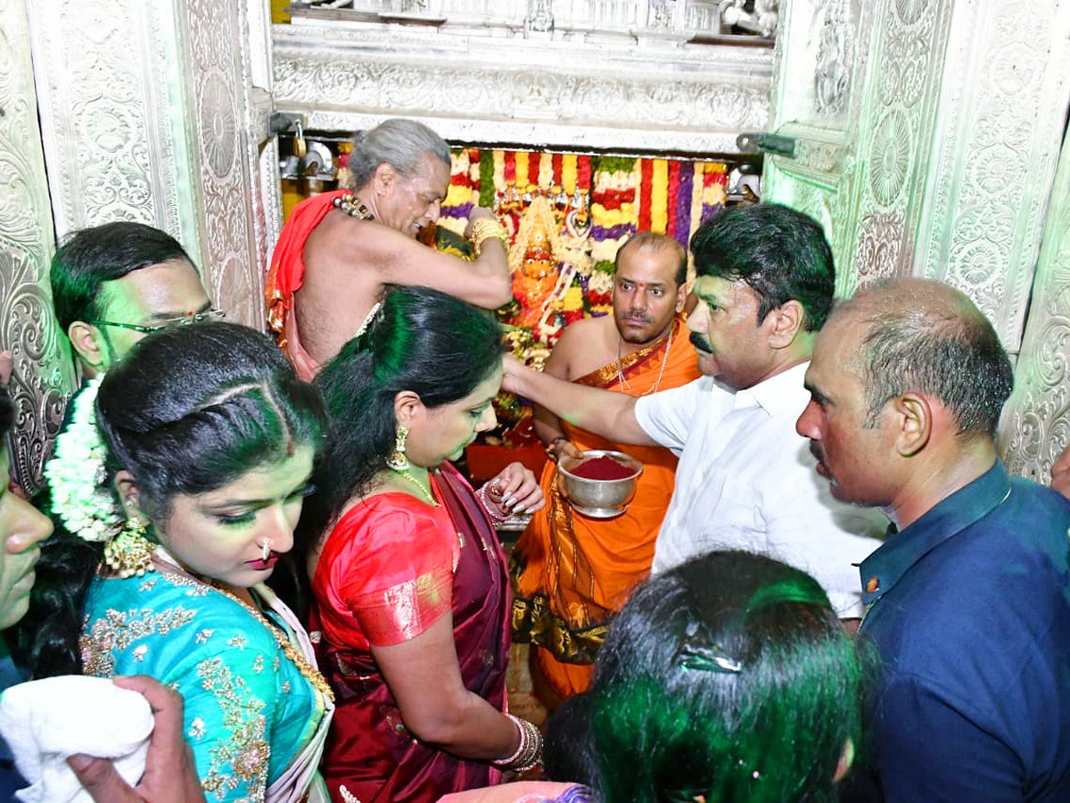 Secunderabad_20Ujjaini_20Mahankali_20Bonalu_202023_20Photos_5.jpg 6