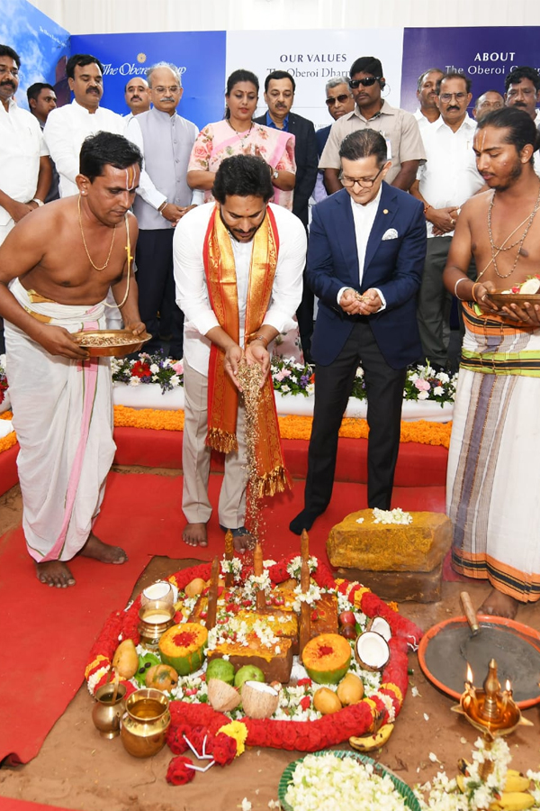 cm-ys-jagan-to-lay-foundation-stone-for-the-oberoi-hotel-at-gandikota-in-kadapa-07.jpg 7