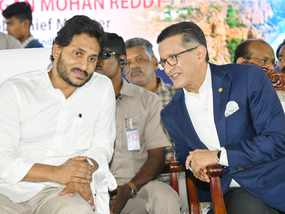 cm-ys-jagan-to-lay-foundation-stone-for-the-oberoi-hotel-at-gandikota-in-kadapa-27.jpg 22