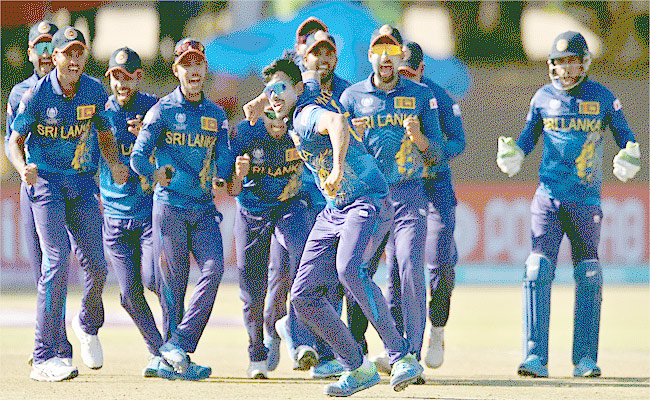 srilanka-team.jpg