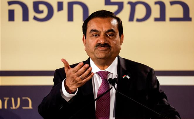 goutam_20adani.jpg