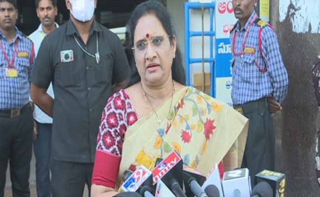 vasireddy-padma.jpg