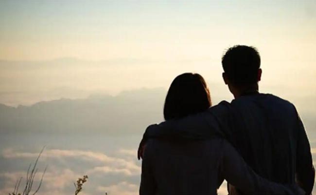 Minor-Love-Couple-Committed.jpg
