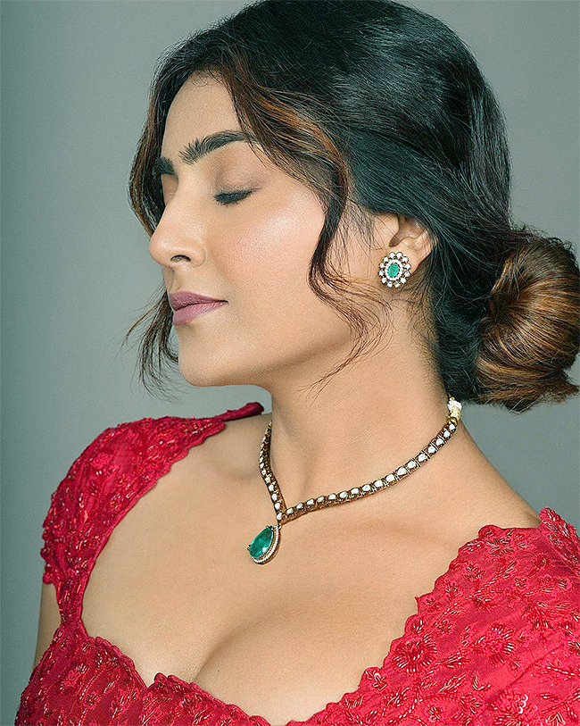 avantika_20mishra_20new_20photos-2.jpg 2