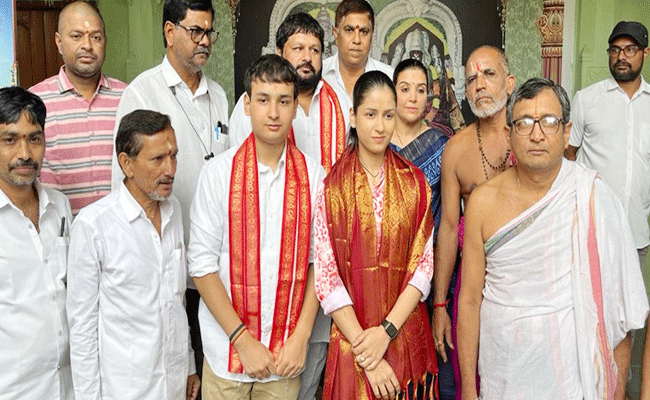 naina-jaiswal.gif