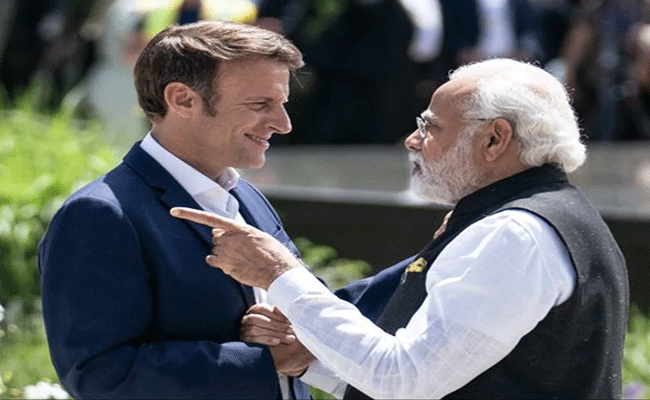 france-makron-modi.gif