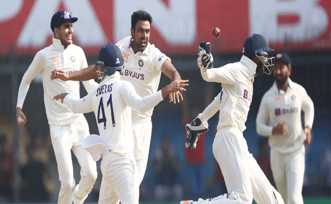 indvswi-ashwin-record.gif