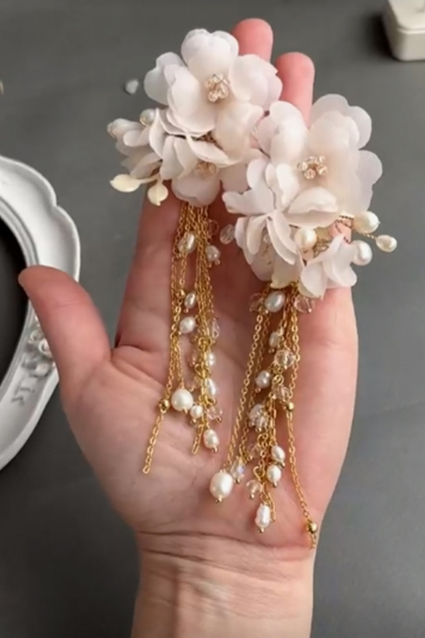 white-fashion-ear-rings.jpg 12