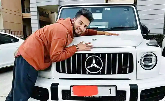 Elvish_20Yadav_20Luxury_20Car_20Collection_20Photos_6.jpg 7