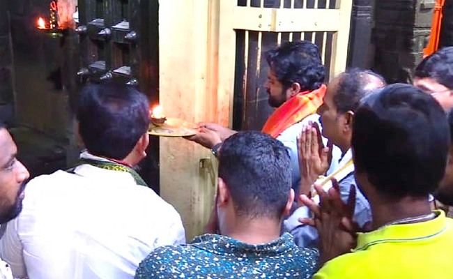Sai-Dharam-Tej-Controversy-Visiting-Srikalahasti.jpg