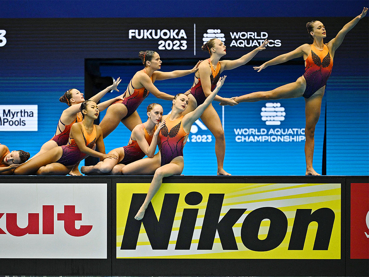 acrobatic_20of_20artistic_20swimming_20at_20the_20World_20Swimming_20Championships_20in_20Fukuoka_2CJapan-32.jpg 30