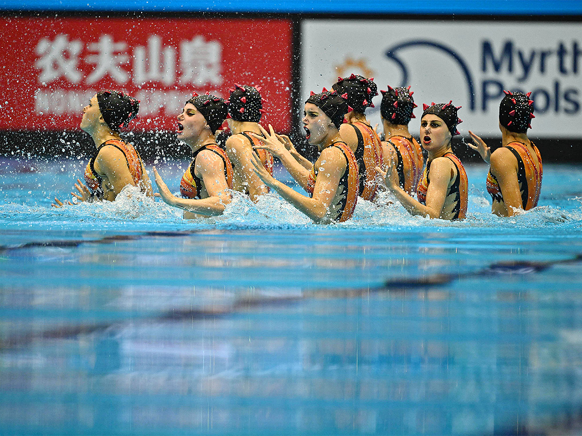 acrobatic_20of_20artistic_20swimming_20at_20the_20World_20Swimming_20Championships_20in_20Fukuoka_2CJapan-36.jpg 34