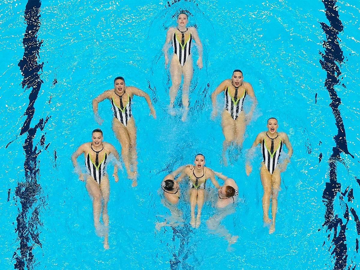 acrobatic_20of_20artistic_20swimming_20at_20the_20World_20Swimming_20Championships_20in_20Fukuoka_2CJapan-52.jpg 46