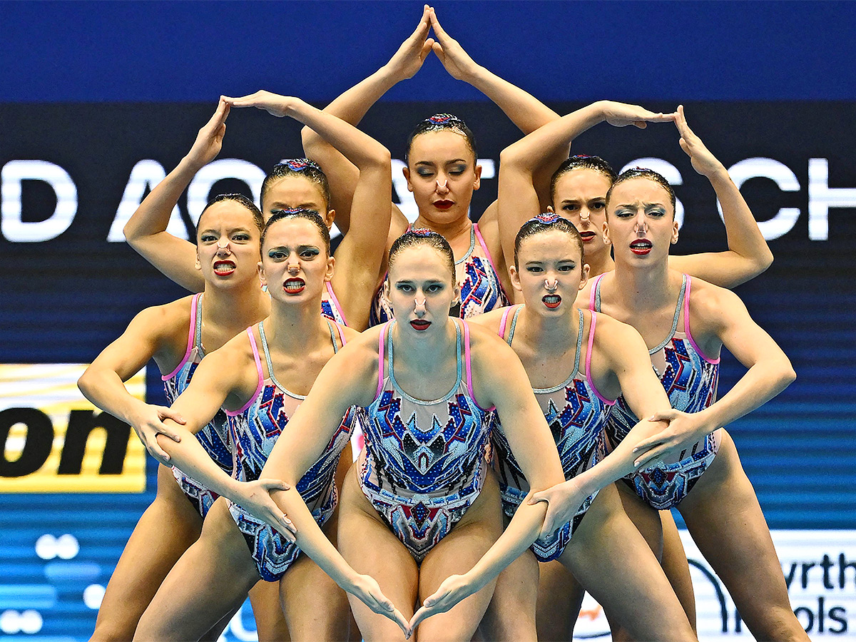 acrobatic_20of_20artistic_20swimming_20at_20the_20World_20Swimming_20Championships_20in_20Fukuoka_2CJapan-58.jpg 52