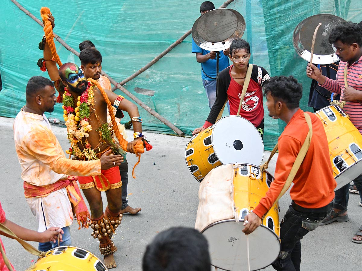Hyderabad_20Bonalu_20Celebrations_202023_20Photos_14.jpg 14