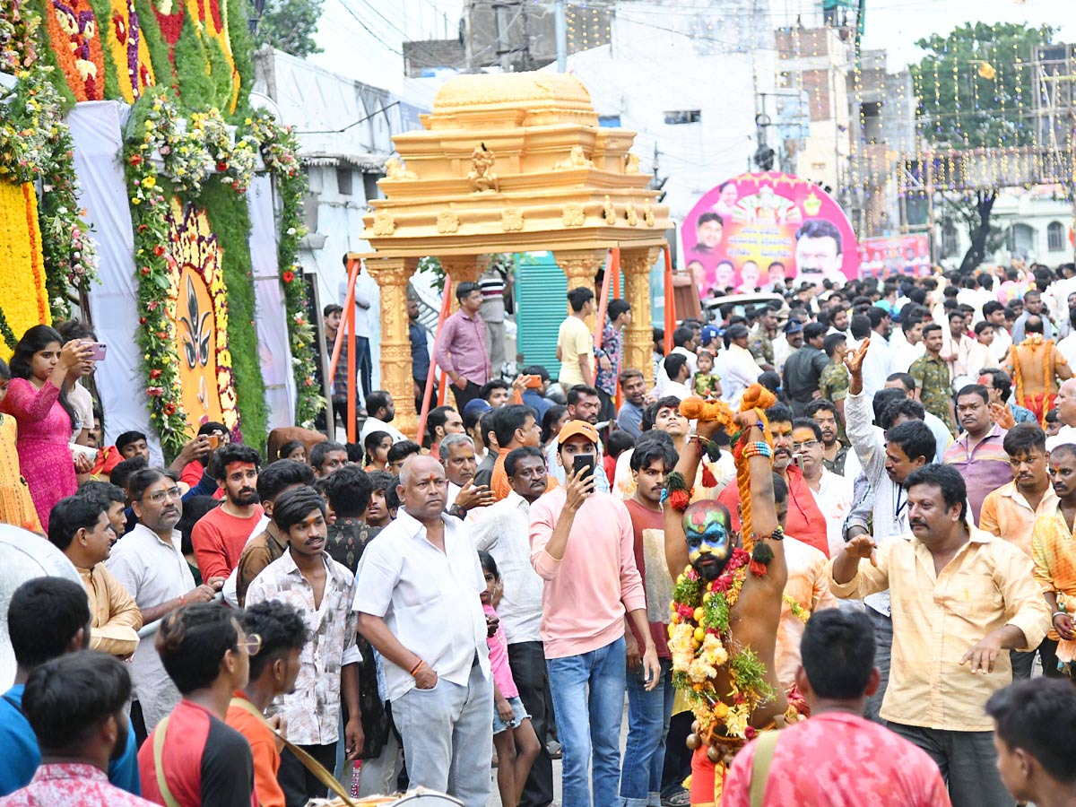 Hyderabad_20Bonalu_20Celebrations_202023_20Photos_15.jpg 15