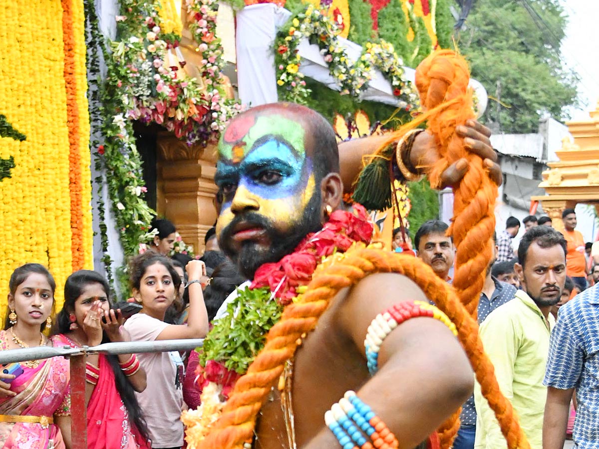 Hyderabad_20Bonalu_20Celebrations_202023_20Photos_17.jpg 17