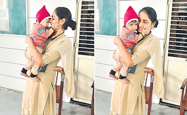 gujarat-woman-constable.gif