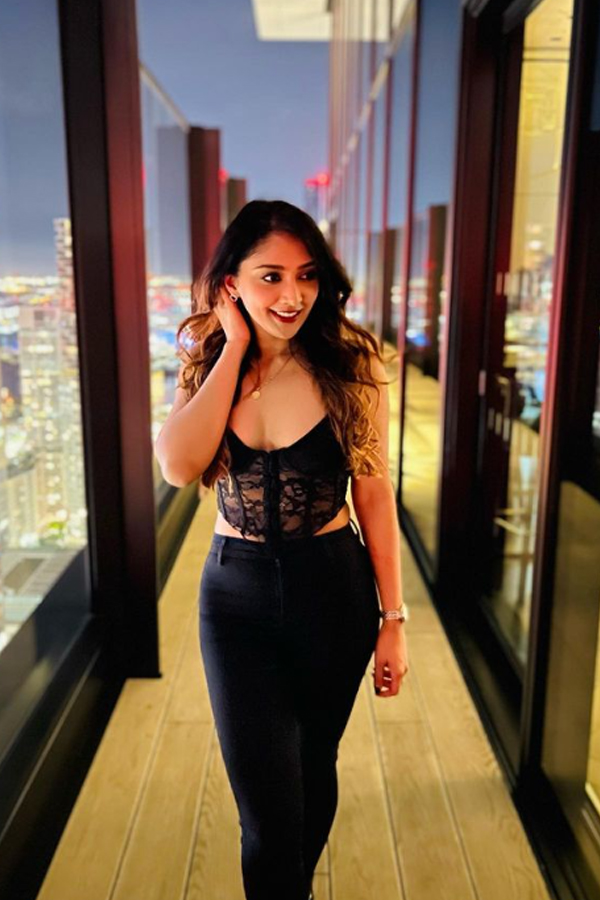 natasha-doshi-latest-movies.jpg 7
