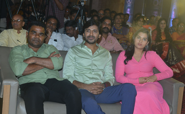 priyadarshi-kavyakalyanram-venu.jpg 20