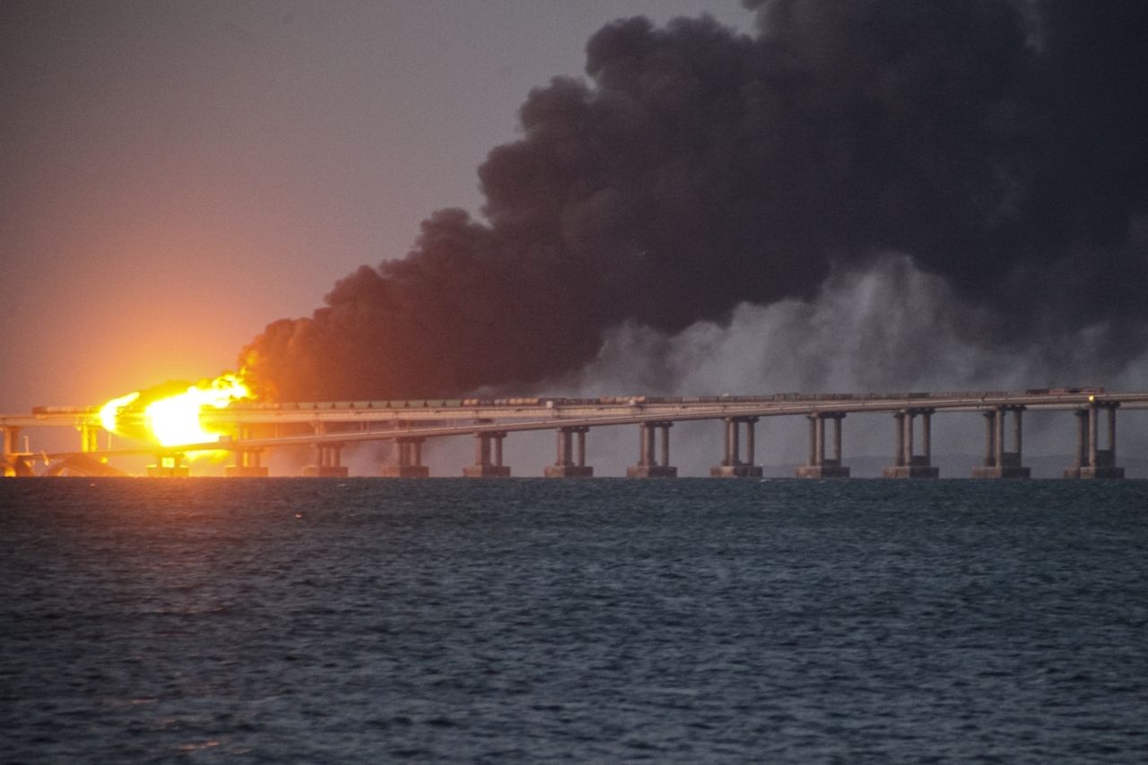 Crimea-Bridge-Explosion.jpg