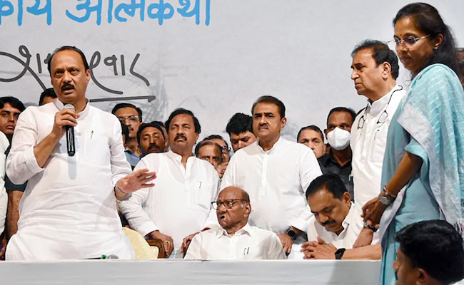 Team-Ajit-Pawar-Meet-Sharad-Pawar-Second-Time.jpg