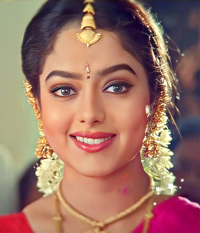Actress_20Soundarya_20Birth_20Anniversary_202023_20Rare_20Photos-17.jpg 17